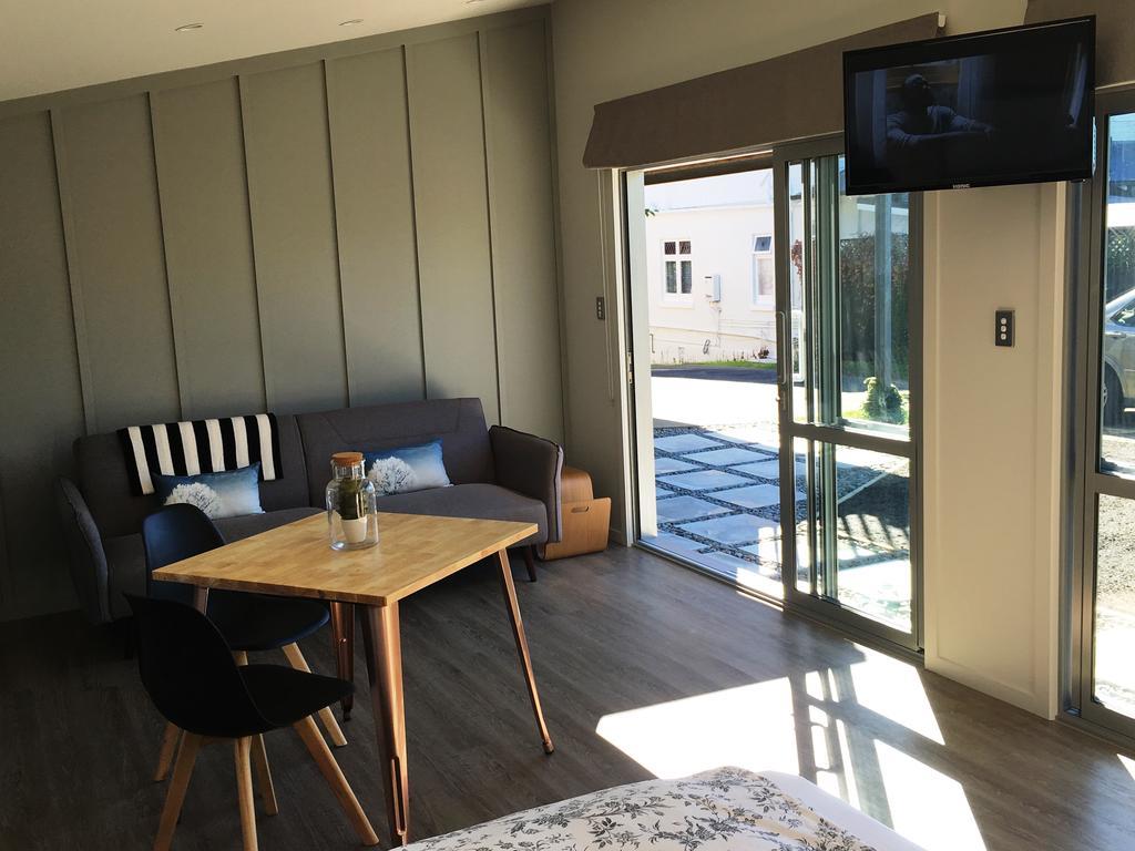 Kohimarama Beach Bed & Breakfast - Style And Privacy In Superb Location Оукланд Екстериор снимка