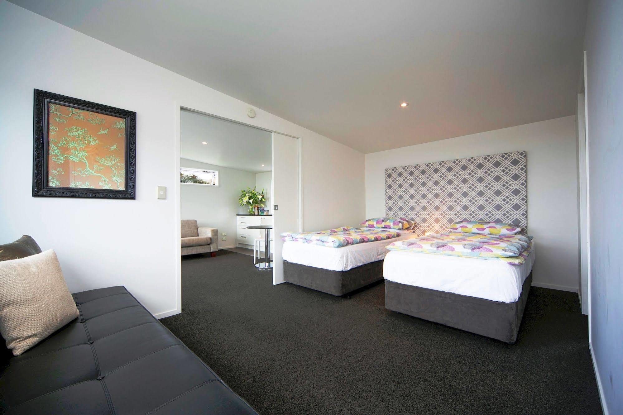 Kohimarama Beach Bed & Breakfast - Style And Privacy In Superb Location Оукланд Екстериор снимка